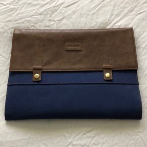 SOLD! Laptop or iPad Tablet Case